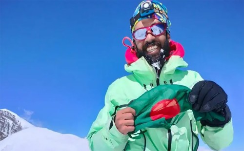 প্রথমবারের মতো নেপালের অন্নপূর্ণা-১ পাহাড় জয় করলেন বাংলাদেশী বাবর আলী