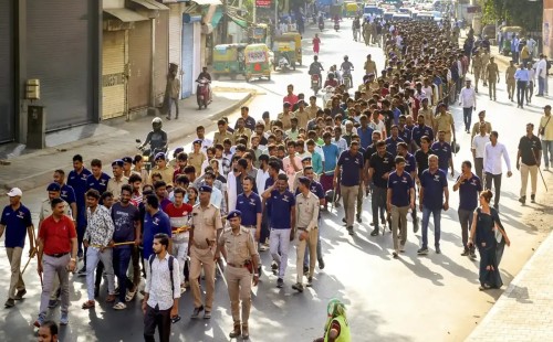 গুজরাটে বাংলাদেশি সন্দেহে আটক হওয়া ব্যক্তিরা আসলে ভারতীয় নাগরিক