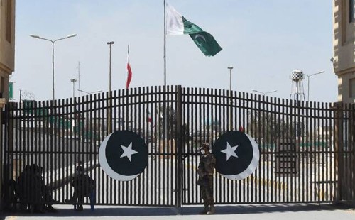 ইরান-পাকিস্তান সীমান্ত অনির্দিষ্টকালের জন্য বন্ধ ঘোষণা করলো ইসলামাবাদ