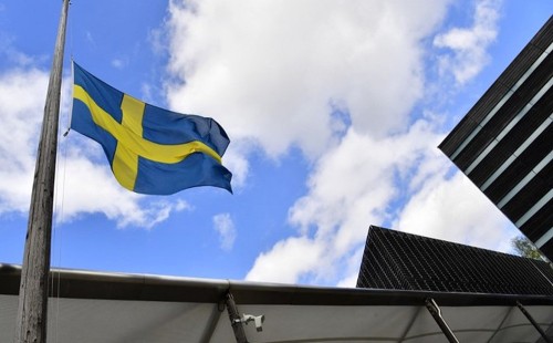 সুইডেনে অভিবাসীদের মূল্যবোধ যাচাইয়ের উদ্যোগ