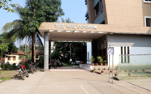 গোপালগঞ্জে সংঘর্ষের পর অভিযান, আটক ২০; চলছে কারফিউ