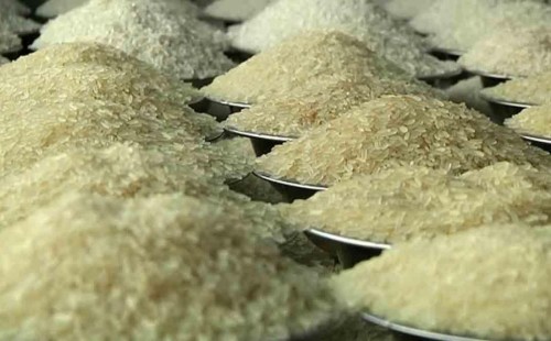 চাল, ডাল ও নিত্যপণ্যের দাম বেড়ে বিপাকে ক্রেতারা: মিলারদের সিন্ডিকেটে সরকারের ব্যর্থতা?