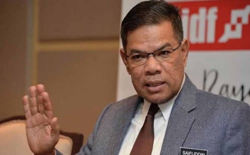 ড. ইউনূসের সফরে পাঁচ এমওইউ, এমইভি চালুর ঘোষণা—মালয়েশিয়ার স্বরাষ্ট্রমন্ত্রী