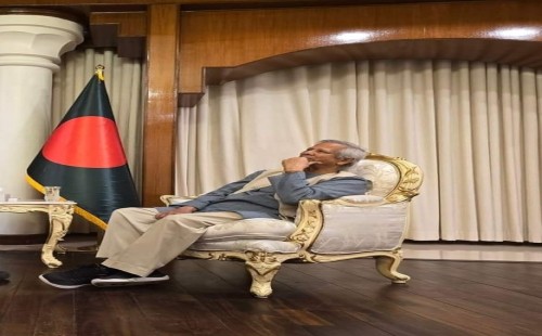 ড. ইউনূসের বিরুদ্ধে হাসিনা সরকারের শতাধিক মামলা: ভয়, ঈর্ষা নাকি আইনের প্রয়োগ?