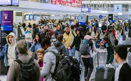 যুক্তরাষ্ট্রে সরকারি শাটডাউন: কেন বারবার অচল হয়ে পড়ে সরকার?