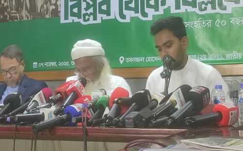 আসিফ মাহমুদ: ‘রাজনৈতিক দলগুলোর সহযোগিতা পাইনি, গণতন্ত্র পুনরুদ্ধারে আন্দোলন চালিয়ে যাব’