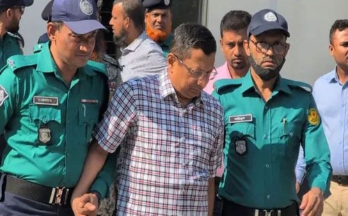 শেখ হাসিনাসহ তিন আসামির বিরুদ্ধে মানবতাবিরোধী অপরাধের মামলার রায় পড়া শুরু