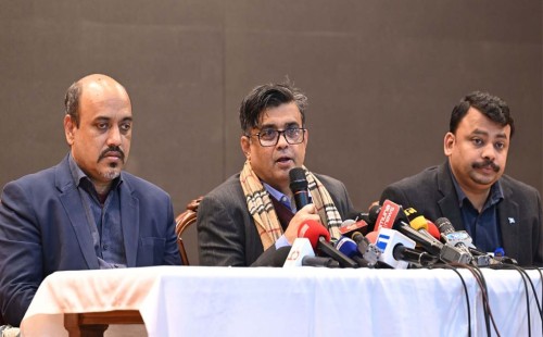 মোবাইল ফোনে শুল্ক কমালো সরকার: স্মার্টফোনের দাম কমছে ২০২৫ সালে