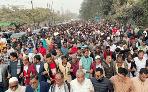 খালেদা জিয়ার মাজার জিয়ারতে সাইফুল হক: ২০২৬ নির্বাচনে বিএনপি-বাম ঐক্যের নতুন বার্তা