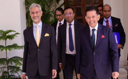 বাংলাদেশ-ভারত সম্পর্কের নতুন দিগন্ত ২০২৬: অবিশ্বাসের বরফ গলিয়ে মৈত্রী।