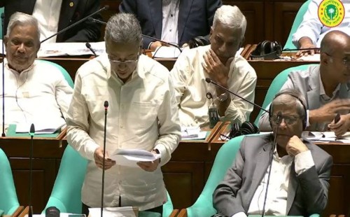কোনো হেয়ারকাট হবে না, সুদসহ টাকা পাবেন আমানতকারীরা: অর্থমন্ত্রী আমির খসরু