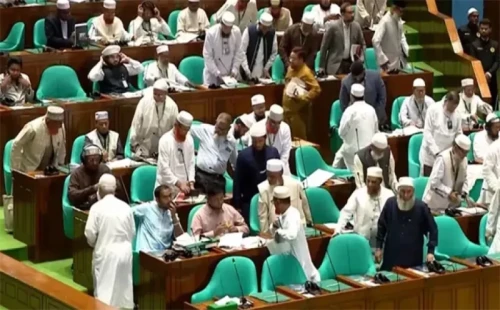 জাতীয় সংসদে দুই বিল পাসের প্রতিবাদে বিরোধী দলের ওয়াকআউট